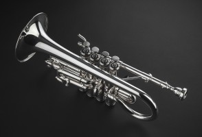 4v F3 cornet stomvi titan